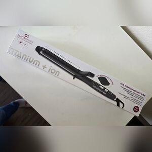 Olivia Garden 1.25" Curling Iron